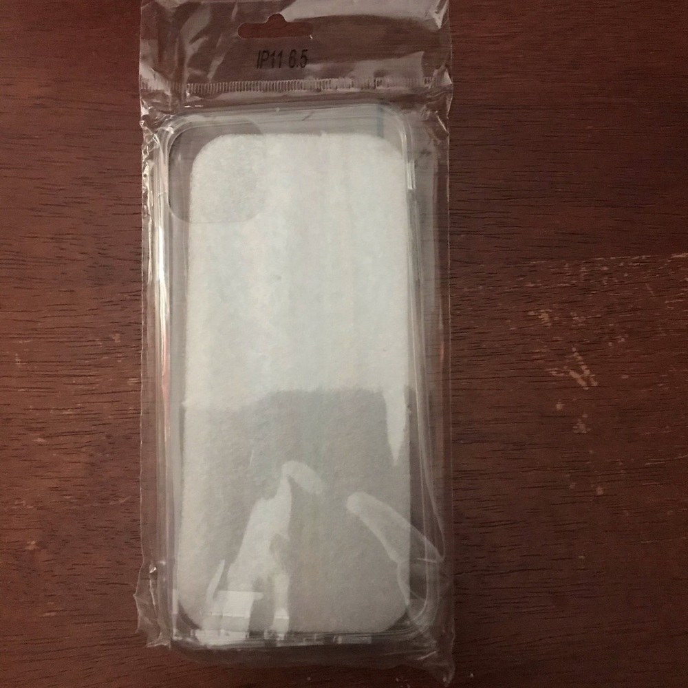 NWOT Iphone 11 Pro Max Case 6.5 - Picture 1 of 4
